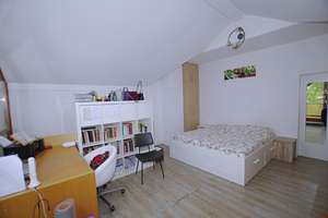 | Nur 100 m zur Universität | 

 Schöne 2-Zimmer Maisonettewohnung – Die vollständige Adresse der Immobilie erhältst du vom Anbieter., 93051 Kumpfmühl-Ziegetsdorf-Neuprüll, Regensburg – Vorschaubild 11