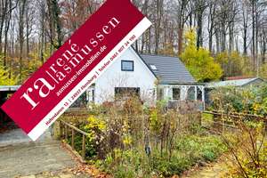 ASMUSSEN IMMOBILIEN - Das Haus am Wald - ca. 200 m zur Förde - einmalige Chance – Die vollständige Adresse der Immobilie erhältst du vom Anbieter., 24955 Harrislee – Vorschaubild 1