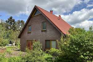 Besonderes Einfamilienhaus mit tollem Grundstück und Doppel-Carport in Betzendorf OT Drögennindorf – Lüneburg (Kreis) – Vorschaubild 1