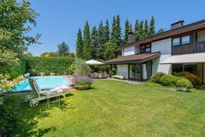 Großzügiges  Architekten Wohnhaus mit herrlichem Garten und Pool – Die vollständige Adresse der Immobilie erhältst du vom Anbieter., 79112 Tiengen, Freiburg im Breisgau – Vorschaubild 2
