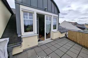 Helle Dachgeschosswohnung mit Terrasse sucht Nachmieter  – Äußere Schneeberger str 20 20, 8056 Mitte-Süd, Zwickau – Vorschaubild 2