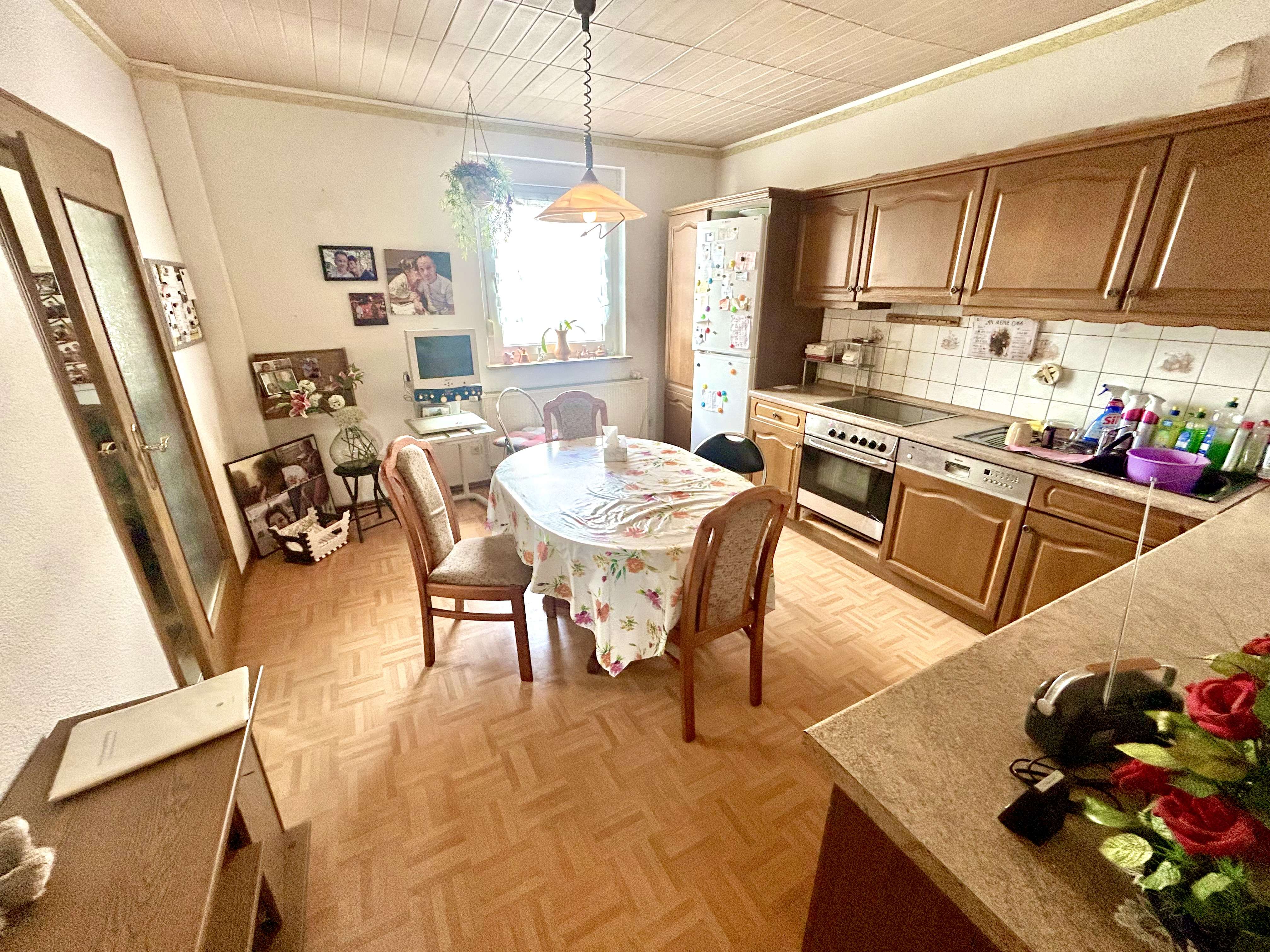 Immobilie in Weida - Wohntraum für die ganze Familie - Zweifamilienhaus mit tollem Grundstück in Weida - Provisionsfrei!! - Bild 0