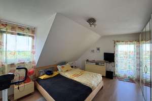Helle 2-Zimmer-Wohnung mit Balkon und Blick in die Rheineben – Die vollständige Adresse der Immobilie erhältst du vom Anbieter., 67487 Maikammer – Vorschaubild 3