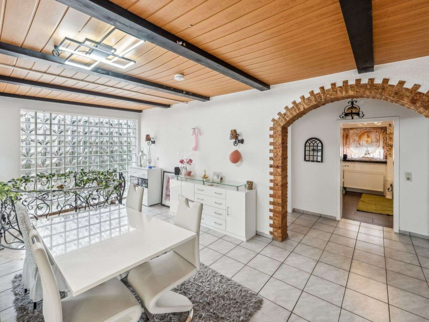 Immobilie in Lützelbach - Charmantes Einfamilienhaus mit kleiner Einliegerwohnung in ruhiger Lage von Lützelbach - Bild 1