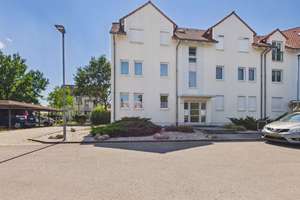 Bezugsfreie Maisonettewohnung mit 3 nutzbaren Räumen und Garten !