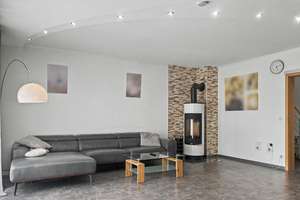 Attraktive Doppelhaushälfte mit Kamin, Dachterrasse und Garage in begehrter Lage von Paderborn – Die vollständige Adresse der Immobilie erhältst du vom Anbieter., 33100 Kernstadt, Paderborn – Vorschaubild 3