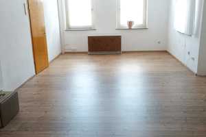 EFH mit kl. Laden, großer überdachter Dachterrasse ,großem bebaubarem Grundstück und Scheune – Schwalm-Eder-Kreis – Vorschaubild 6