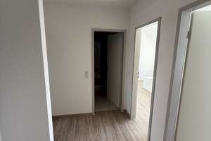 Erstbezug nach Sanierung: 2-Zimmer-DG, teilmöbliert, neues Bad & Küche mit Fußbodenheizung – Die vollständige Adresse der Immobilie erhältst du vom Anbieter., 4357 Mockau-Süd, Leipzig – Vorschaubild 4