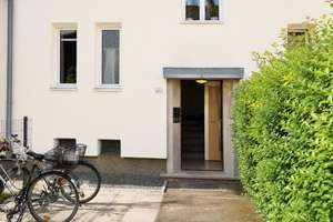 GUT BEDACHT IM ERSTBEZUG : Umfassend modernisiert für Eigennutzer und Kapitalanleger - FREI – Am Soltekampe 66a, 30455 Badenstedt, Hannover – Vorschaubild 2