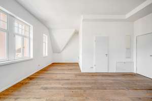 Erstbezug nach Sanierung: Liebevolle Maisonettewohnung nahe der FU – Die vollständige Adresse der Immobilie erhältst du vom Anbieter., 14195 Dahlem, Berlin – Vorschaubild 1