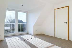 Hochwertiges Wohnhaus mit zusätzlicher Wohneinheit im Gewerbegebiet von Bad Schwartau! – Ostholstein (Kreis) – Vorschaubild 9