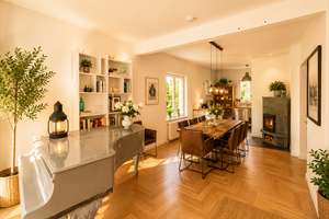 EXKLUSIVER ALTBAU für moderne Ansprüche-+ Galerie-Dach + Potential für 200 qm Wfl- 550 qm Ziergarten – Die vollständige Adresse der Immobilie erhältst du vom Anbieter., 14169 Zehlendorf, Berlin – Vorschaubild 4