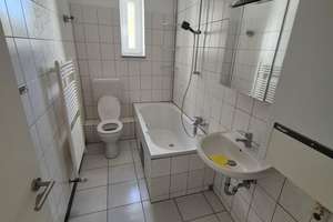 Wohnen mit Charakter: 2-Zimmer-Wohnung in Leverkusen-Wiesdorf – 51373 Wiesdorf, Leverkusen – Vorschaubild 3