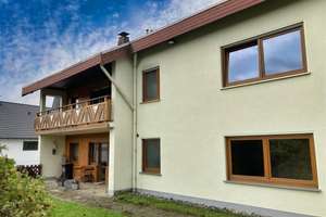 Großzügiges Einfamilienhaus mit Einliegerwohnung und Doppelgarage in Freudenberg-Oberholzklau  – Die vollständige Adresse der Immobilie erhältst du vom Anbieter., 57258 Freudenberg – Vorschaubild 3