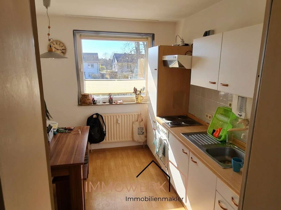 Immobilie in Stade - vermietete 3-Zimmer-Wohnung mit Loggia im 1.OG zu verkaufen - Bild 1