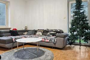 Großzügige, vermietete 4-Zimmer-Wohnung in Augsburg im Bleich und Pfärrle – Die vollständige Adresse der Immobilie erhältst du vom Anbieter., 86152 Bleich und Pfärrle, Augsburg – Vorschaubild 3