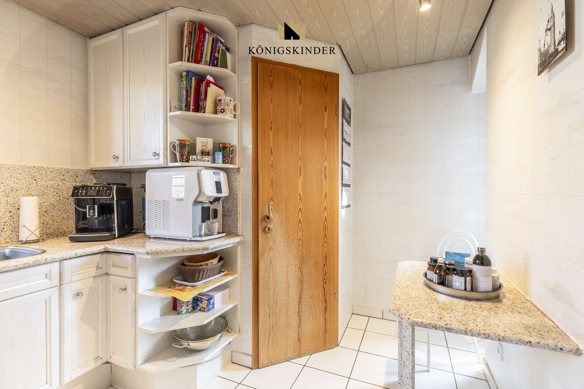 Immobilie in Althengstett - Ein Zuhause zum Ankommen – Freistehendes Einfamilienhaus mit großem Garten und viel Platz für die ga - Bild 1