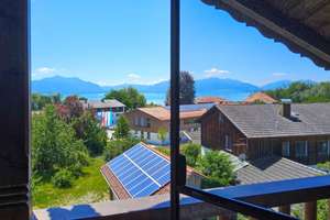 Wohnen über den Dächern von Seebruck – besondere Dachgeschosswohnung mit Chiemsee- und Bergpanorama – Die vollständige Adresse der Immobilie erhältst du vom Anbieter., 83358 Seeon-Seebruck – Vorschaubild 6