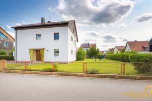 Freistehendes Zwei-/Dreifamilienhaus mit 996 m² Grundstück & großem Garten – Die vollständige Adresse der Immobilie erhältst du vom Anbieter., 93059 Reinhausen, Regensburg – Vorschaubild 3