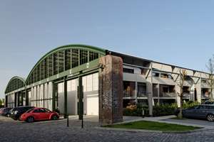 Wohnen mit Charakter: Zweizimmerwohnung mit Balkon, Düsseldorf Wersten in besonderer Wohnanlage W13 – 40591 Oberbilk, Düsseldorf – Vorschaubild 2