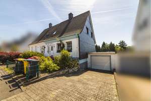 Charmante Doppelhaushälfte mit großem Grundstück und vielseitigem Entwicklungspotenzial – Die vollständige Adresse der Immobilie erhältst du vom Anbieter., 44227 Eichlinghofen, Dortmund – Vorschaubild 2