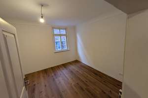 Großzügige Räume  / stilvolle Wohnung  in Fachwerkhaus am Marktplatz/auch als Praxis/Büro geeignet – Klosterstrasse 11, 74523 Schwäbisch Hall – Vorschaubild 15