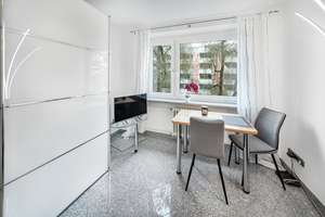 Voll möbliertes Appartement am Luitpoldpark in U-Bahn-Nähe – 80804 Am Luitpoldpark, München – Vorschaubild 4