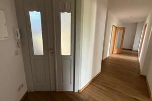 2. OG / Laminat /  Wanne+Dusche+Fenster /  zwei Balkon u.v.m. – Jahnstraße 57, 9126 Lutherviertel, Chemnitz – Vorschaubild 29