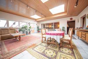 Urlaubsfeeling! Haus mit Wintergarten, riesiger Schwimm- und Fitnesshalle in Neuenhasslau! – Main-Kinzig-Kreis – Vorschaubild 18