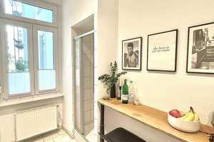 Schöne 3 Zimmer-Altbauwohnung mit Einbauküche in absoluter Top Lage in Sachsenhausen ! – Launitzstraße 00, 60594 Sachsenhausen-Nord, Frankfurt am Main – Vorschaubild 5