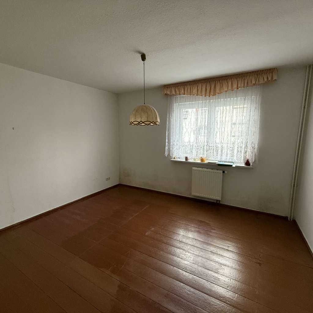 Immobilie in Markranstädt - Charmante Doppelhaushälfte mit großem Grundstück in ruhiger Lage von Großlehna - Bild 3