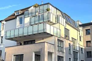 **** Penthouse als Maisonette, mit Aufzug und vier Terrassen/Balkone .....**** – Die vollständige Adresse der Immobilie erhältst du vom Anbieter., 42651 Solingen-Mitte, Solingen – Vorschaubild 2