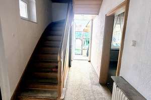 Solide Doppelhaushälfte mit 2 Wohneinheiten, Garage & Garten, Wintergarten sowie neue Heizung – Hohestrasse 61, 41179 Rheindahlen-Mitte, Mönchengladbach – Vorschaubild 3