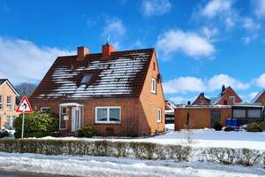 Ihr neues Zuhause zwischen Schlei und Eckernförder Bucht! – Die vollständige Adresse der Immobilie erhältst du vom Anbieter., 24354 Rieseby – Vorschaubild 1