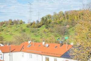Stilvolle, modernisierte 2,5-Zimmer-DG-Wohnung mit Balkon und Einbauküche in Reutlingen – Wörnsbergweg 21, 72766 Sondelfingen, Reutlingen – Vorschaubild 7