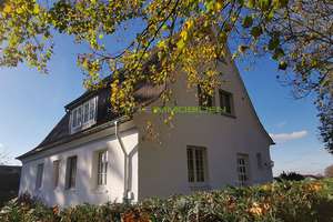 Zuhause mit Charakter: Zweifamilienhaus mit großem Garten und viel Potenzial in Bodnegg zu verkaufen – Die vollständige Adresse der Immobilie erhältst du vom Anbieter., 88285 Bodnegg – Vorschaubild 2