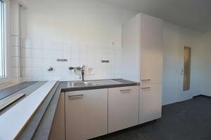 Sonnige, großzügige 4-Zimmer Wohnung in Stuttgart Uhlbach – Die vollständige Adresse der Immobilie erhältst du vom Anbieter., 70329 Uhlbach, Stuttgart – Vorschaubild 22