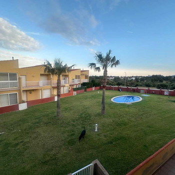 Wunderschönes Reihenhaus im Zentrum von Miami mit Pool und Grünflächen!