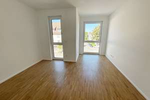 Erstbezug: Helle 3 Zimmer mit Balkon, Einbauküche, Echtholz-Parkett, Bad mit Walk-In-Dusche, Aufzug – Biklenstraße 10, 70327 Untertürkheim (Ortsteil), Stuttgart – Vorschaubild 10