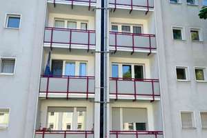 stadtnahe, bezugsfertige 2-Zimmer-Wohnung mit Loggia – Sachsenstr. 22, 44793 Kruppwerke, Bochum – Vorschaubild 1