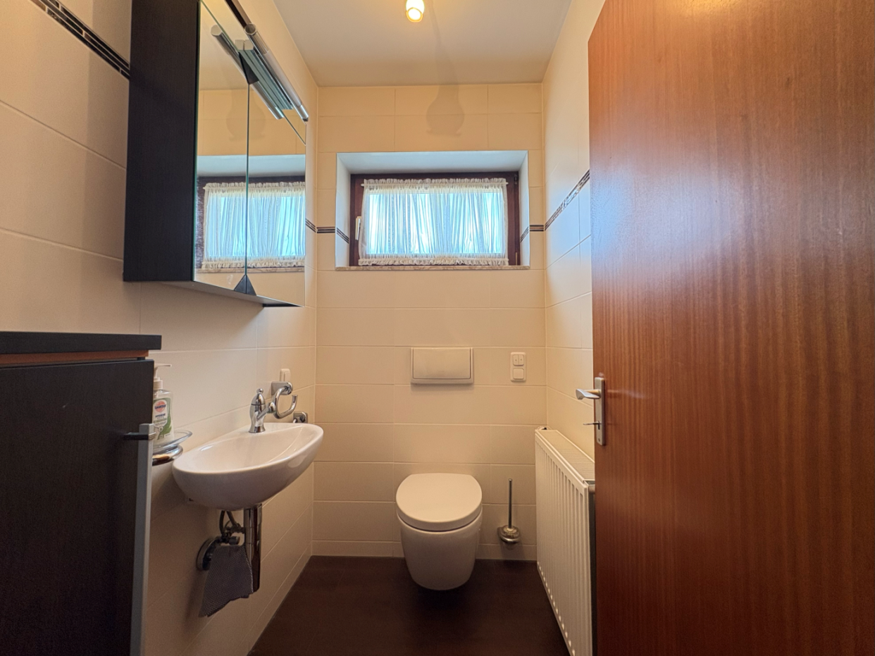 Immobilie in Rinteln - Drei Wohneinheiten in ruhiger Lage – Einziehen oder vermieten?  - Bild 3