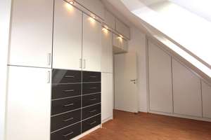 4 Zi.- Whg. 106m² - Einbauküche - Terrasse - 2 TG Stellplätze auf Wunsch – Röttgensweg  13a, 51107 Rath/Heumar, Köln – Vorschaubild 30