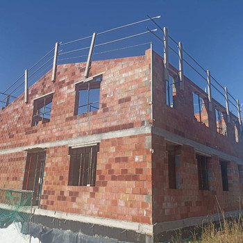 SANT FELIU de PALLEROLS 2 NEUBAU-HÄUSER