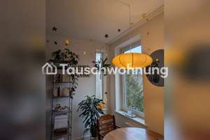 Tauschwohnung: Tauschen 2 Zimmer Altbau mit Balkon gegen 3 Zimmer