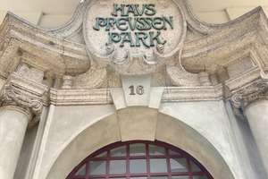 Großzügige Altbau Wohnung am Preußenpark mit Stuck, Parkett, Aufzug, Bezugsfrei – Brandenburgischestrasse 16, 10707 Wilmersdorf, Berlin – Vorschaubild 11