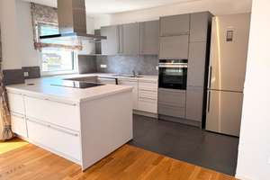 Exklusive und großzügige Dachgeschosswohnung mit sonniger Dachterrasse im Herzen von Vöhringen – Die vollständige Adresse der Immobilie erhältst du vom Anbieter., 89269 Vöhringen – Vorschaubild 8
