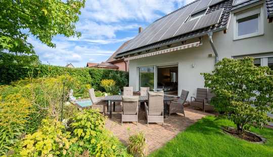 Bild von Top-Immobilienensemble in Frankfurt-Harheim: Zwei freistehende EFH, eines davon aktuell vermietet