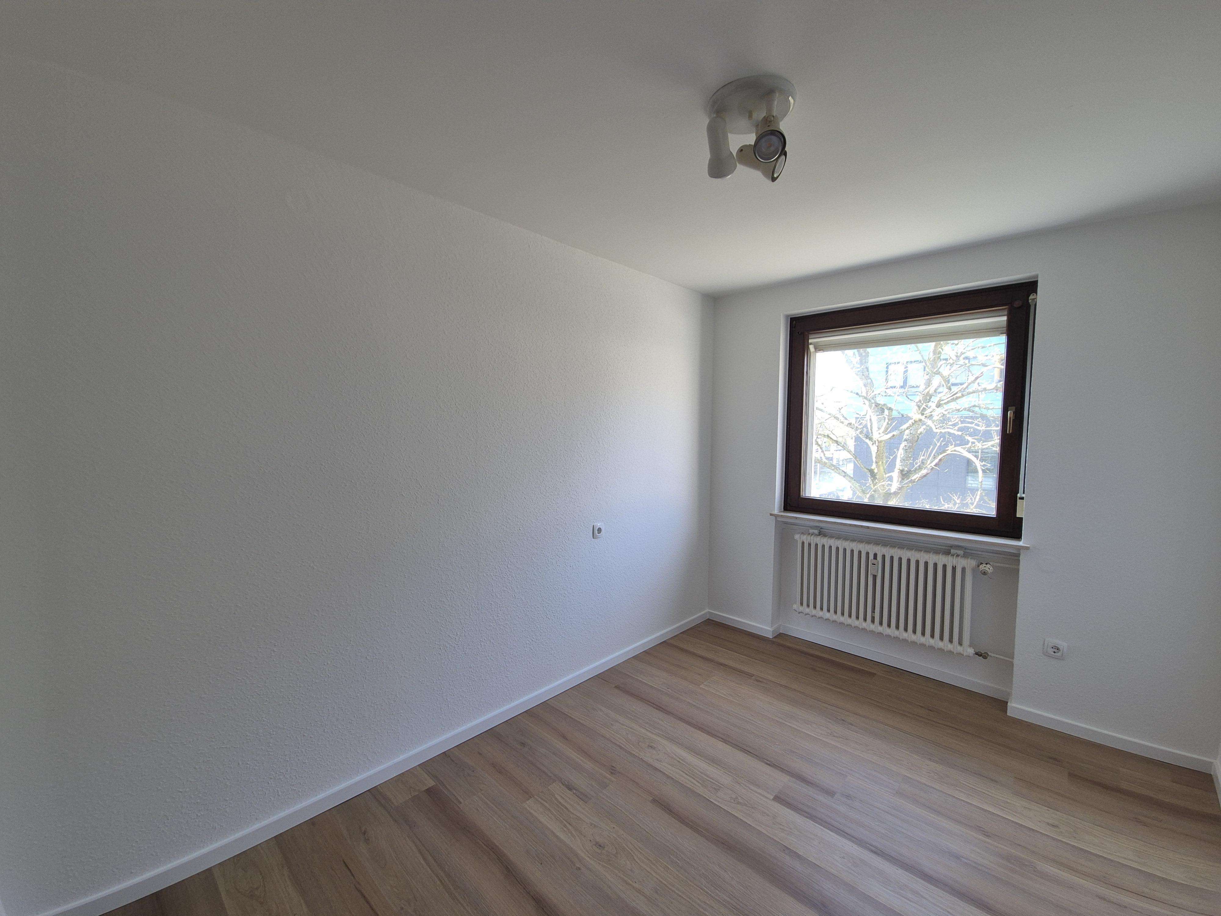 5 Zimmer Stadtwohnung mit Loggia und Aufzug, Hochtaunuskreis – Bild 3