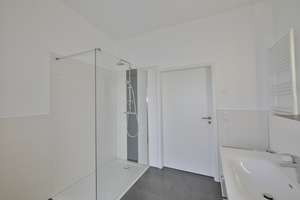 Exklusive 3-Zimmer Dachgeschosswohnung in bester Innenstadtlage von Solingen – Die vollständige Adresse der Immobilie erhältst du vom Anbieter., 42651 Solingen-Mitte, Solingen – Vorschaubild 14