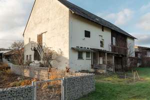 Zweifamilienhaus mit Nebengebäuden in Limbachshof – Die vollständige Adresse der Immobilie erhältst du vom Anbieter., 97271 Kleinrinderfeld – Vorschaubild 5